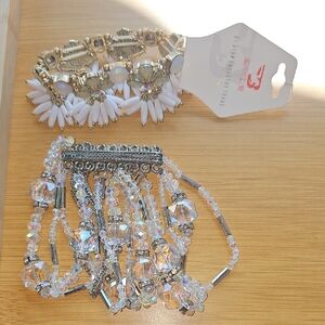 Elegant White and Silver Jewelry Set